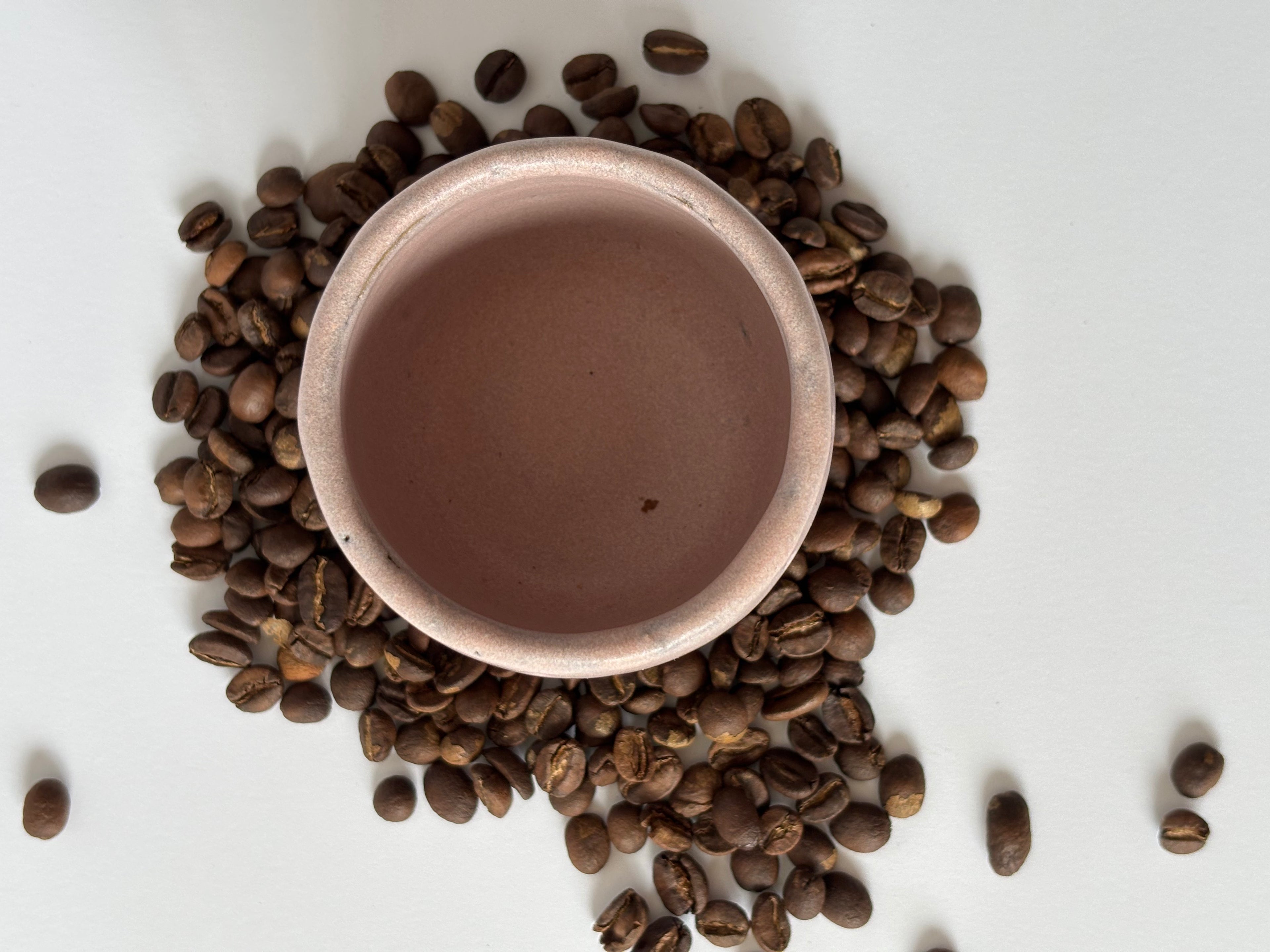 Rinkinys: pilkas espresso puodelis ir Brazil kava