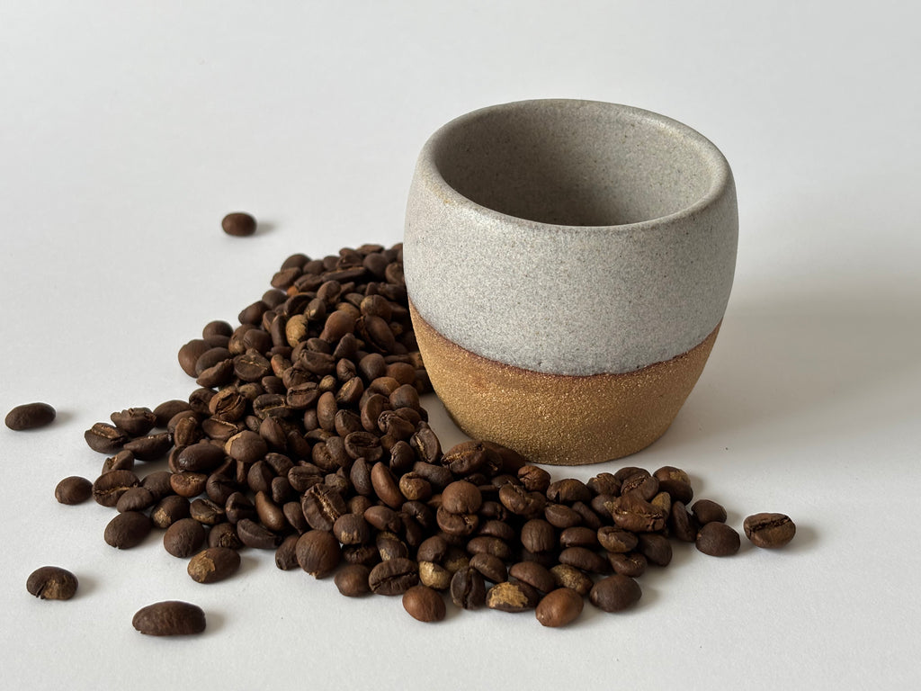 Rinkinys: espresso puodelis ir Brazil kava